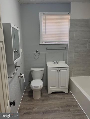 6437 BROAD ST, Philadelphia, PA 19126