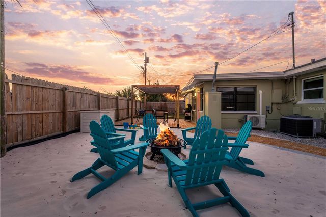 1225 GROVE STREET, Clearwater, FL 33755