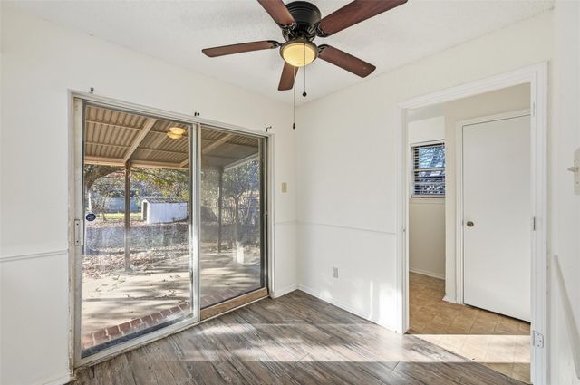 104 Mesa Drive, Glenn Heights, TX 75154