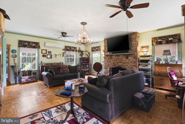 2311 NEW HOLLAND PIKE, Lancaster, PA 17601