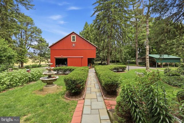2311 NEW HOLLAND PIKE, Lancaster, PA 17601