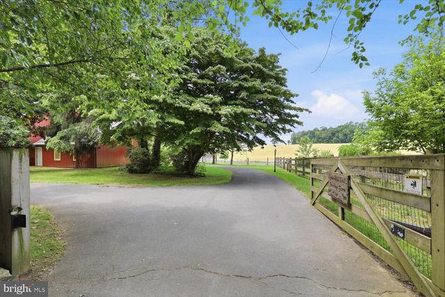 2311 NEW HOLLAND PIKE, Lancaster, PA 17601