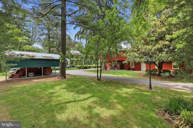 2311 NEW HOLLAND PIKE, Lancaster, PA 17601