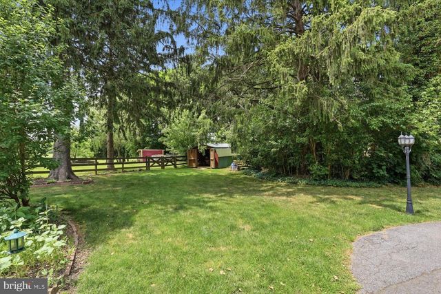 2311 NEW HOLLAND PIKE, Lancaster, PA 17601