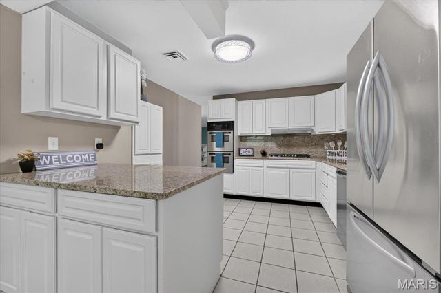 1639 Red Gate Lane, St Louis, MO 63146