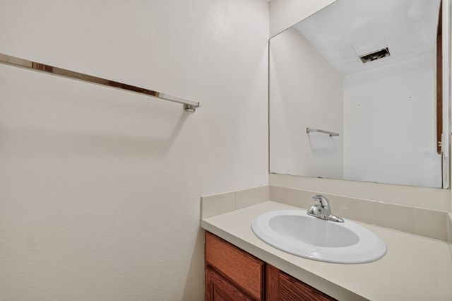 3601 Melanie Drive, Urbandale, IA 50322