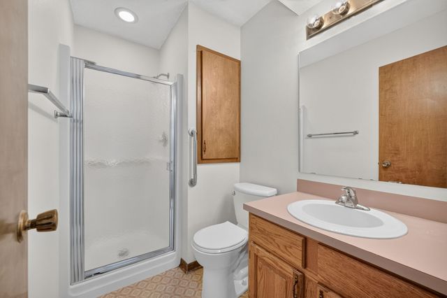 3601 Melanie Drive, Urbandale, IA 50322