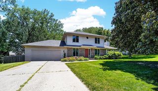 3601 Melanie Drive, Urbandale, IA 50322