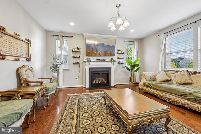 5554 BARNES LN, Woodbridge, VA 22193