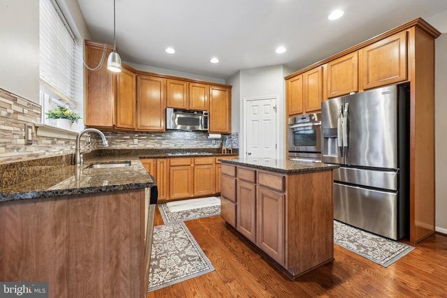 5554 BARNES LN, Woodbridge, VA 22193