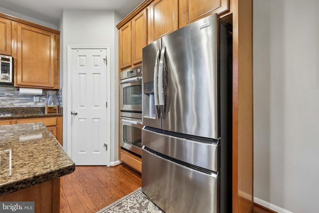 5554 BARNES LN, Woodbridge, VA 22193