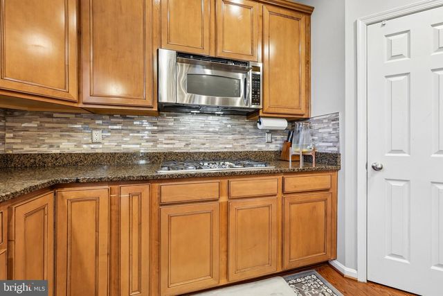 5554 BARNES LN, Woodbridge, VA 22193