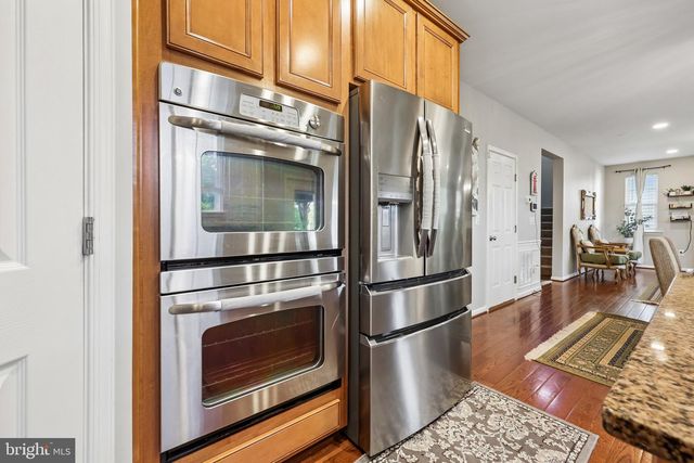 5554 BARNES LN, Woodbridge, VA 22193