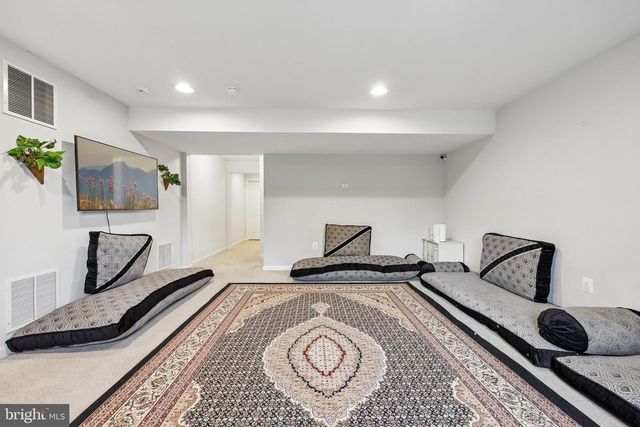 5554 BARNES LN, Woodbridge, VA 22193