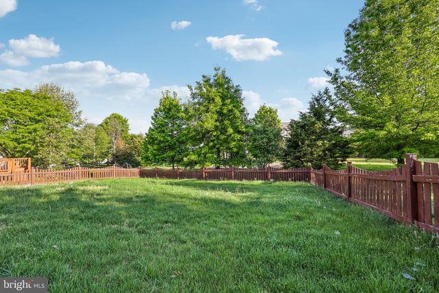 5554 BARNES LN, Woodbridge, VA 22193