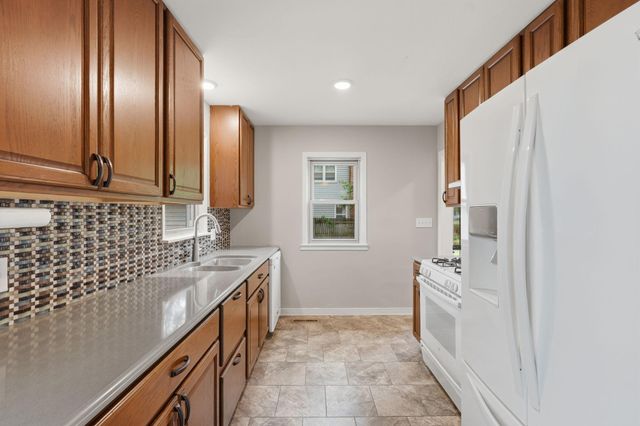6114 Dupont Avenue N, Brooklyn Center, MN 55430