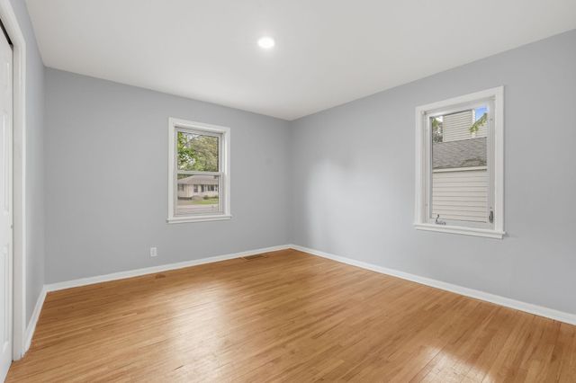 6114 Dupont Avenue N, Brooklyn Center, MN 55430