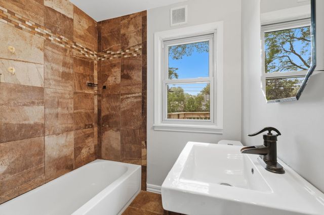 6114 Dupont Avenue N, Brooklyn Center, MN 55430