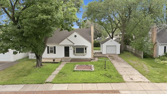 6114 Dupont Avenue N, Brooklyn Center, MN 55430