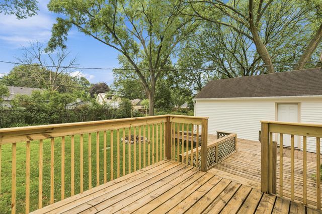 6114 Dupont Avenue N, Brooklyn Center, MN 55430