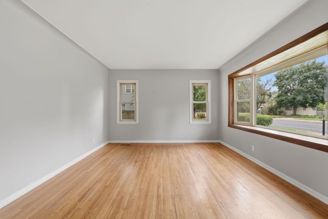 6114 Dupont Avenue N, Brooklyn Center, MN 55430