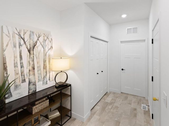 7739 Adler Trail, Inver Grove Heights, MN 55077