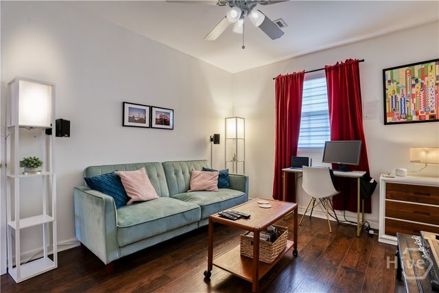 7 Fluke Street, Savannah, GA 31405