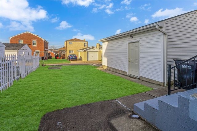 2014 Mclean St, Aliquippa, PA 15001