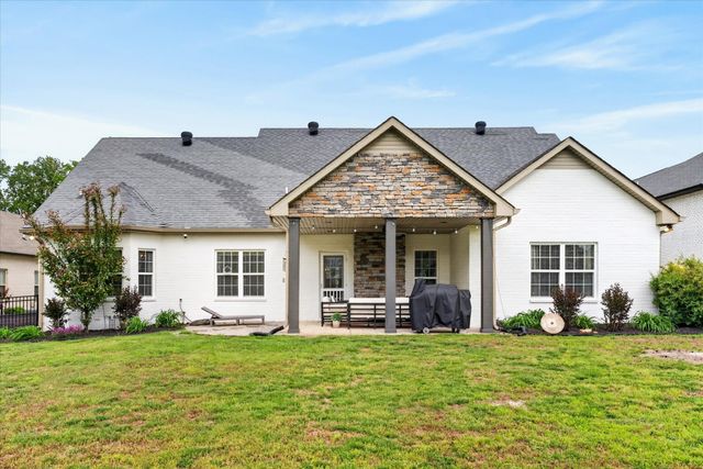 4387 Memory Ln, Adams, TN 37010