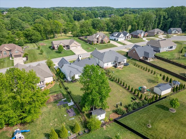 4387 Memory Ln, Adams, TN 37010