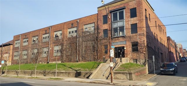 4017 Liberty Ave, Bloomfield, PA 15224