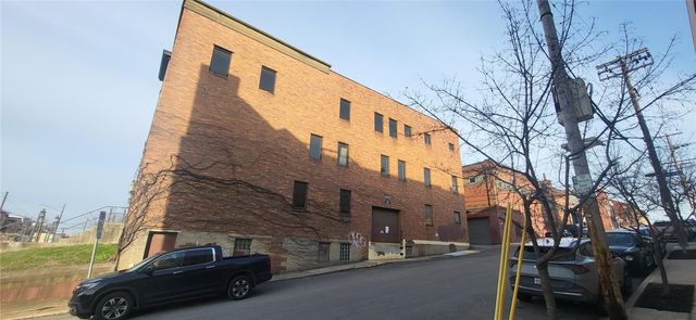 4017 Liberty Ave, Bloomfield, PA 15224
