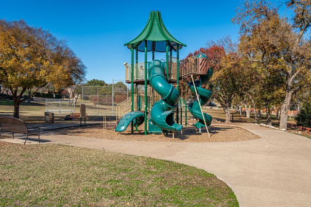 2735 Creek Crossing Drive, Mckinney, TX 75072