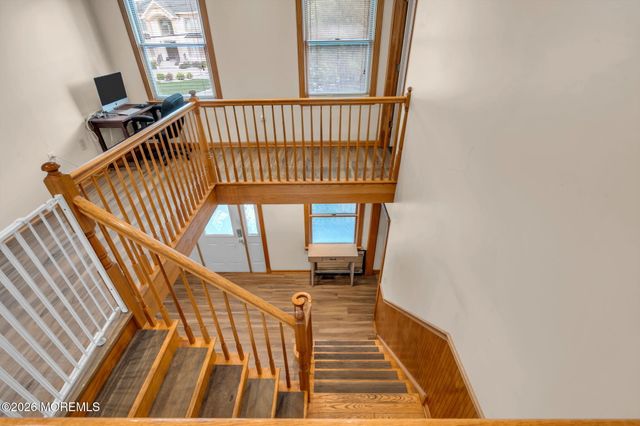 8 West Avenue, Old Bridge, NJ 08857