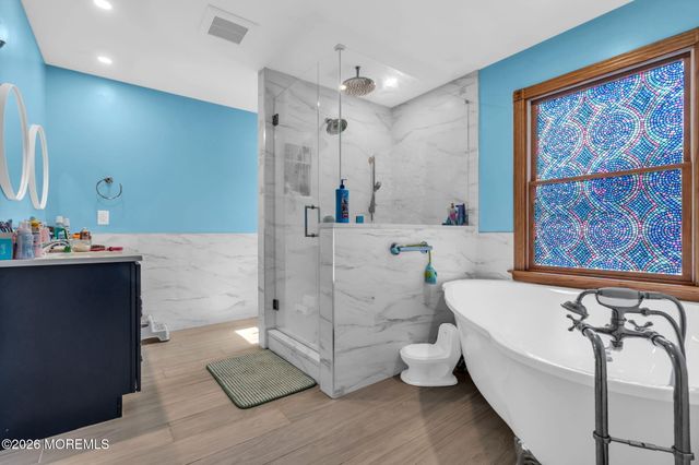 8 West Avenue, Old Bridge, NJ 08857