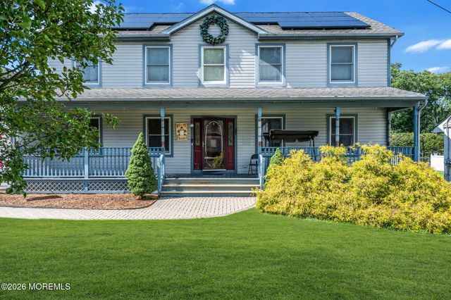 8 West Avenue, Old Bridge, NJ 08857