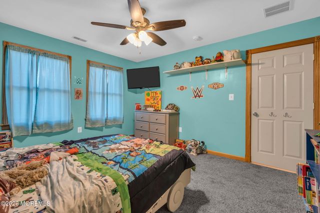 8 West Avenue, Old Bridge, NJ 08857