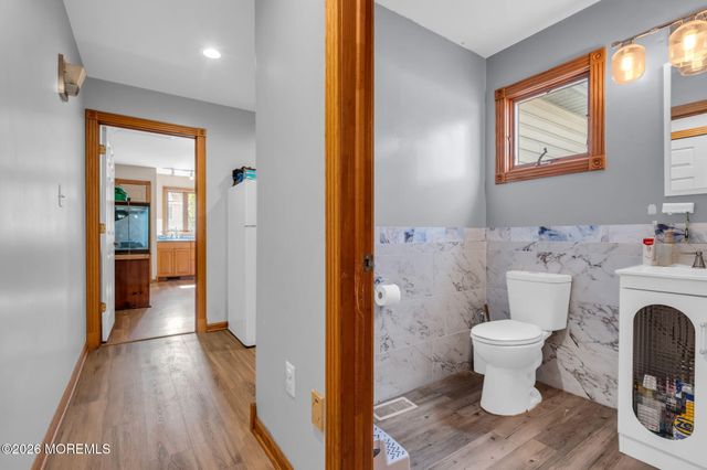 8 West Avenue, Old Bridge, NJ 08857