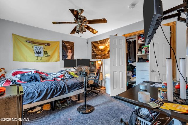 8 West Avenue, Old Bridge, NJ 08857