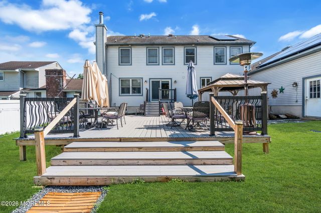8 West Avenue, Old Bridge, NJ 08857