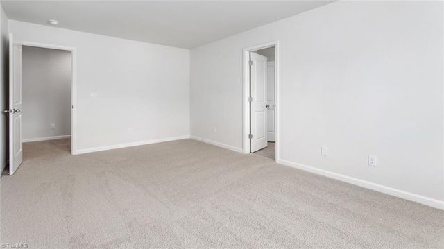 1667 Hallview Court, Kernersville, NC 27284