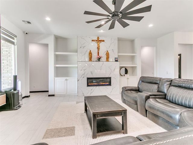 3912 Catalina Land, Oklahoma City, OK 73160