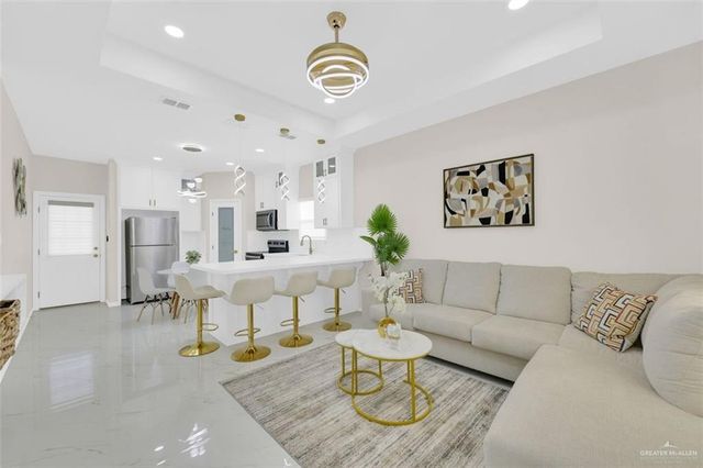 3108 Dichoso Avenue, Donna, TX 78537