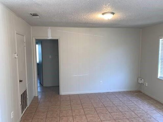 3018 Robinson St, Texas City, TX 77590