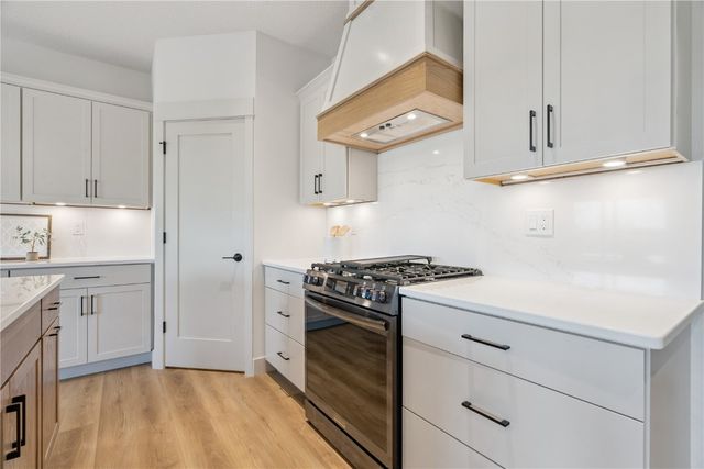 810 Crestview Drive, Solon, IA 52333