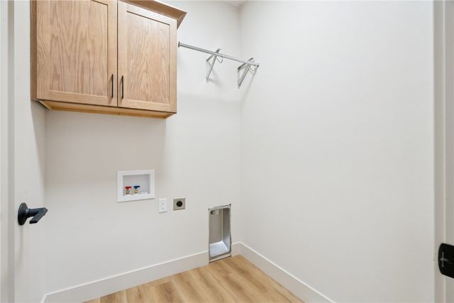 810 Crestview Drive, Solon, IA 52333