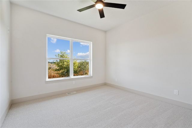 810 Crestview Drive, Solon, IA 52333