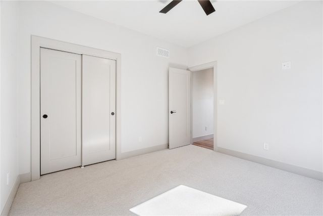 810 Crestview Drive, Solon, IA 52333