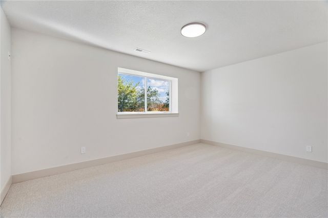 810 Crestview Drive, Solon, IA 52333