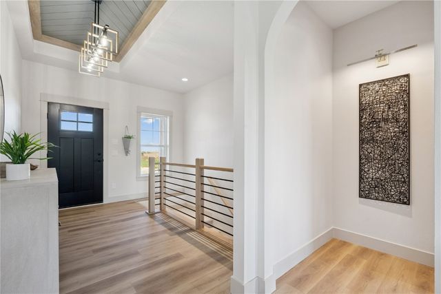 810 Crestview Drive, Solon, IA 52333